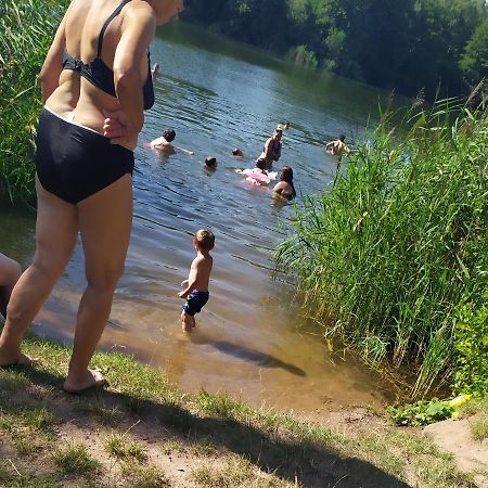 Cerna u BohdancePodkrovni Apartman V Prirode, Vhodny K Relaxaci I Na Sluzebni Cesty公寓 外观 照片